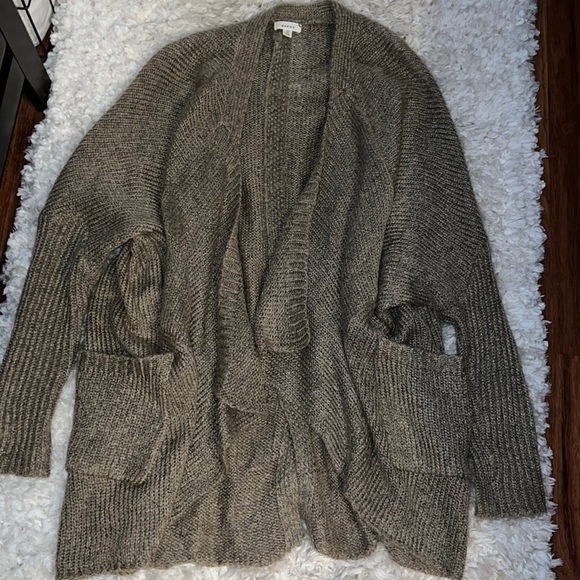 debut Sweaters - NWOT debut chunky cardigan